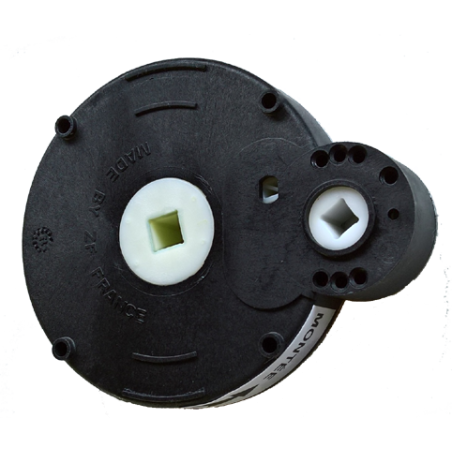 Treuil à sortie Latérale 1:7 CARRE 8-CARRE 10 C271JSortie LatéraleZURFLUH-FELLER