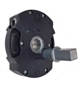 Treuil ACE 1:8 FC CARRE 8-PIVOT 0C15-C13 2001679AVEC Fin de courseSIMU-ACCESSOIRES